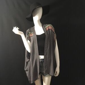 NEW!!Victoria's Secret kimono 